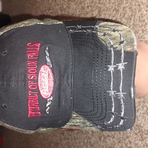 Peterbilt of Sioux Falls Mossy Oak Camo Distressed Snap-on Hat Cap - Picture 4 of 11